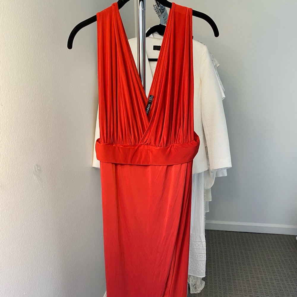 Boohoo size 10 rust tulip dress